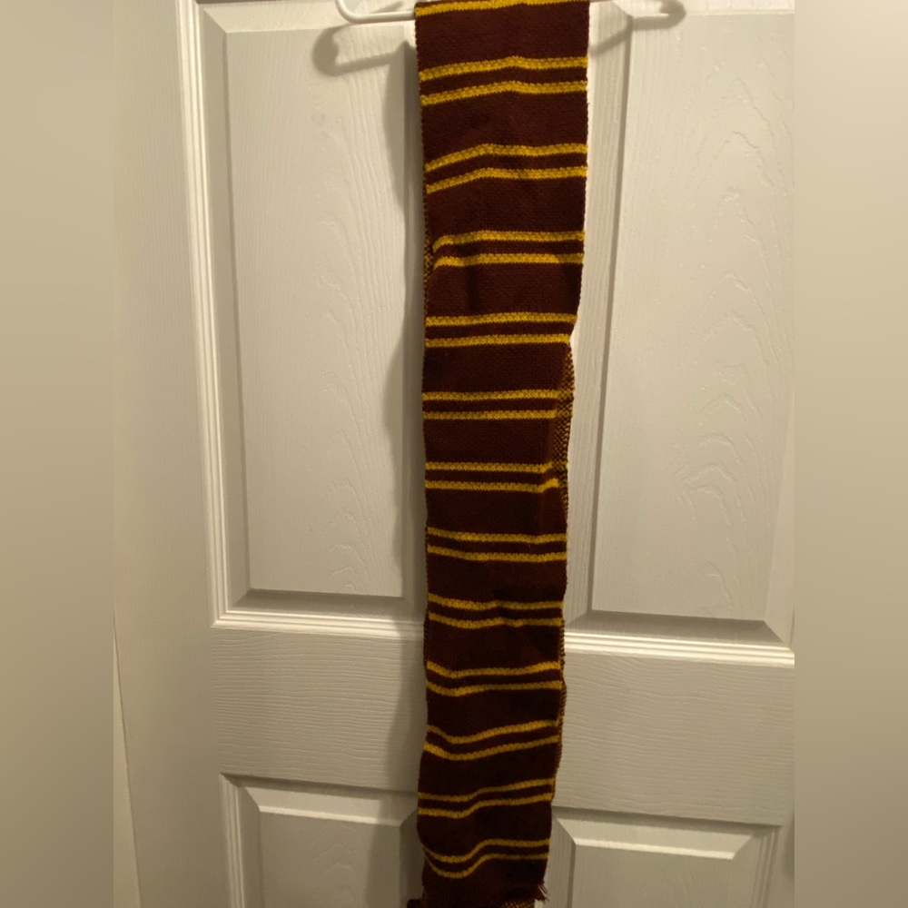 Pottery Barn Kids Harry Potter scarf